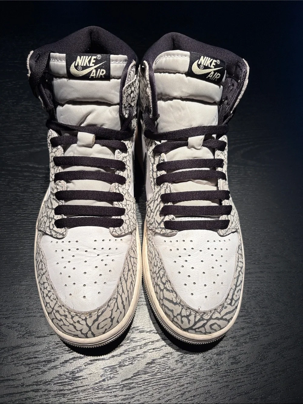 Nike Air Jordan 1 Retro High-Top Basketball in White, Gray and Black Leather